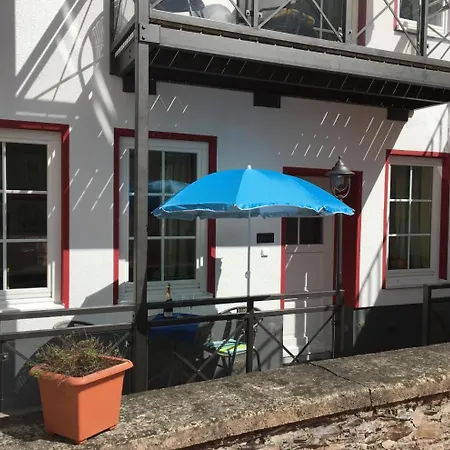 Mosel Ferienhaus Reblaus Zell an der Mosel Esterno foto